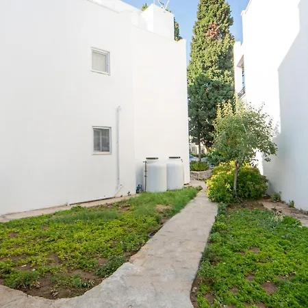 Flat W Balcony Garden 3 Min To Beach In Bodrum דירה