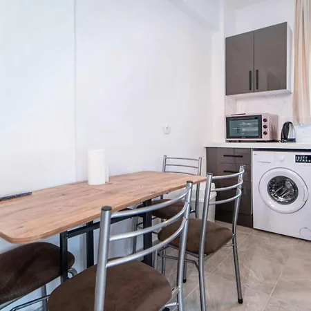 Flat W Balcony Garden 3 Min To Beach In Bodrum * טורגוטריס